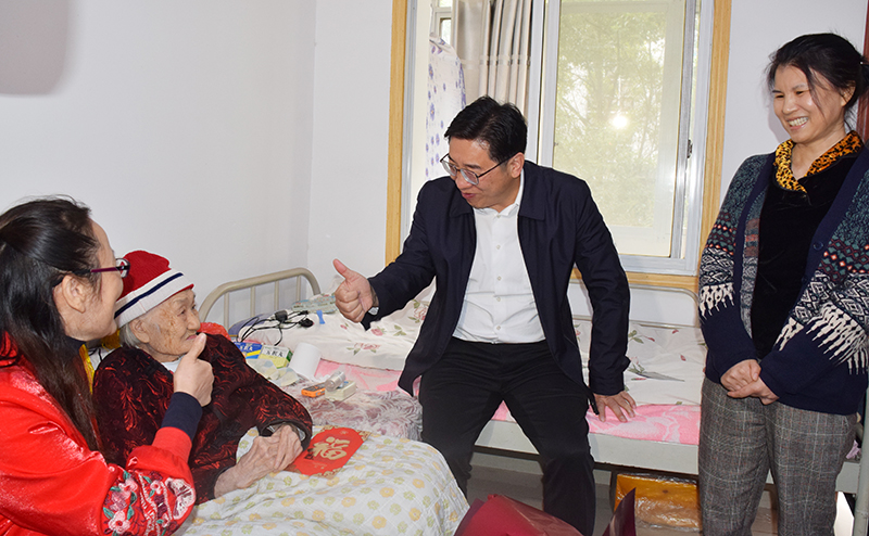 1603346348748333.jpg 鄧群策12.jpg